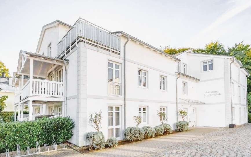 Traumwohnung FeWo Penthouse in Binz Dachterrasse in 2.Reihe Traumwohnung FeWo Penthouse in Binz Dachterrasse in 2.Reihe