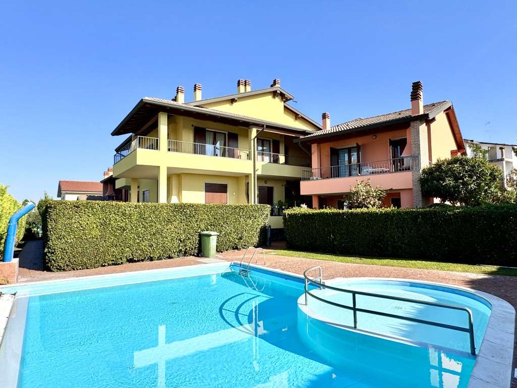 renovierte 2-Zi-Wohnung mit umlaufenden Balkon, Pool, Klima renovierte 2-Zi-Wohnung mit umlaufenden Balkon, Pool, Klima