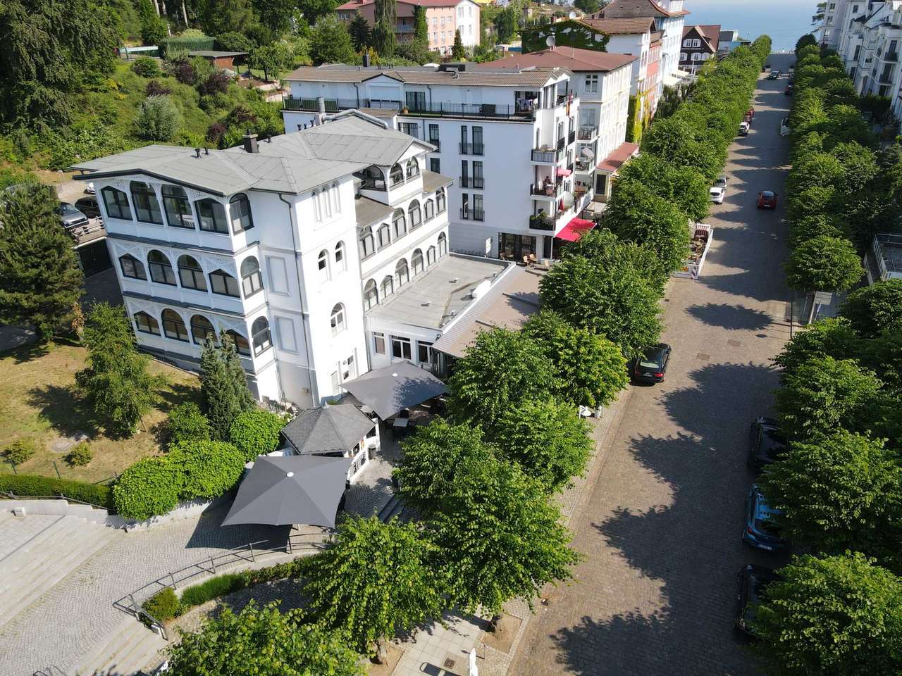 Traum FeWo Sellin Rügen Bäderstil Wintergarten Bestlage Wilhelmstrasse saniert, möbliert Traum FeWo Sellin Rügen Bäderstil Wintergarten Bestlage Wilhelmstrasse saniert, möbliert